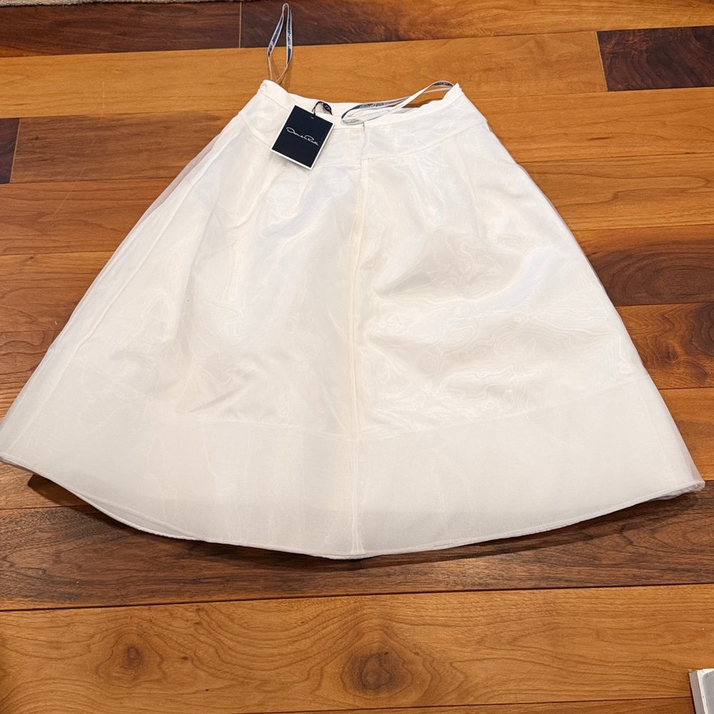 Oscar de la Renta White A-Line Crinoline Petticoat sz 8 runs small